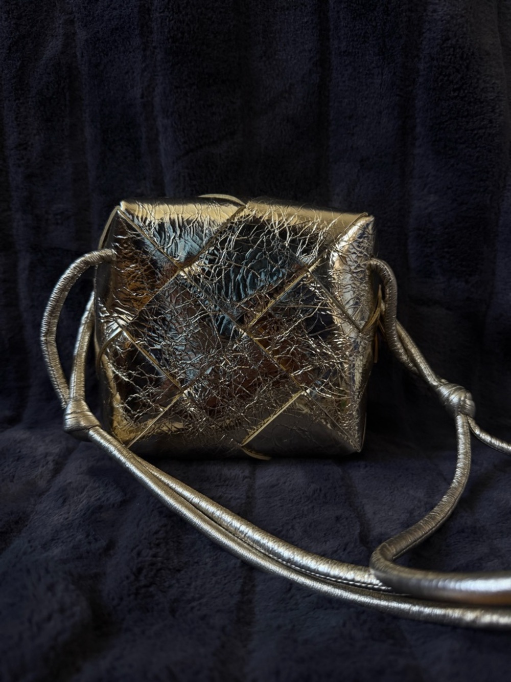 Metallic Silver Woven Crossbody Bag - Women's Shoulder Bag